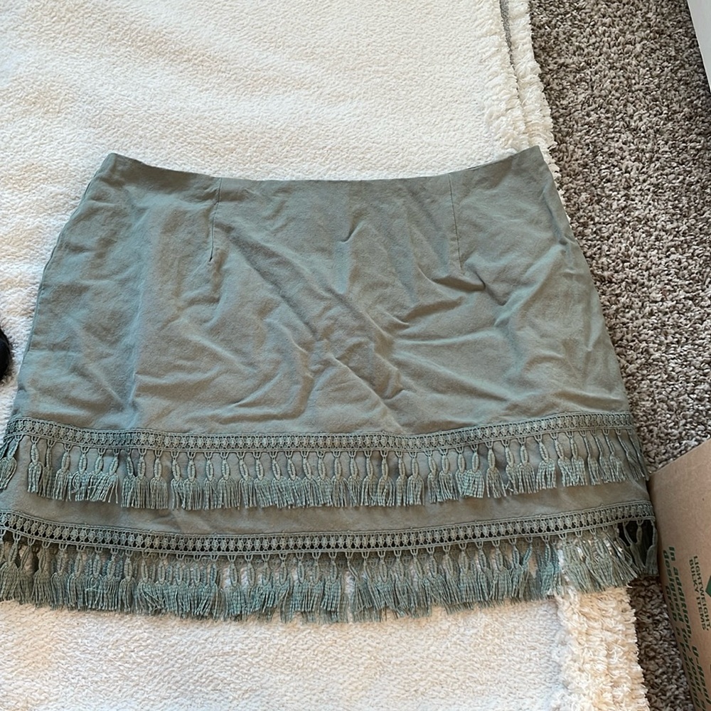 Lulus olive green skirt